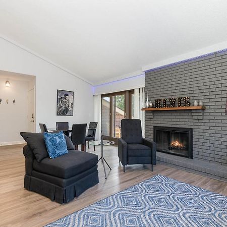 פלורנס Large, Stunning Elvis Themed Condo,10 Min From Cvg מראה חיצוני תמונה